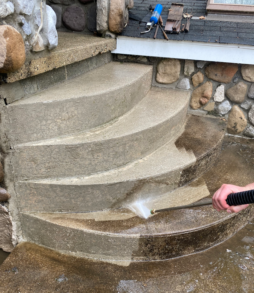 an image that represents power washing