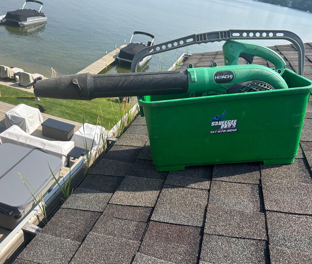 an image that represents gutter cleaning tool